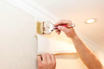 Pose de papier peint à Freney — revêtements muraux et toiles de verre
